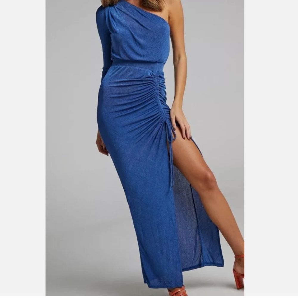 Showpo ELEIZA MIDI DRESS - ONE SHOULDER RUCHED DRESS IN COBALT